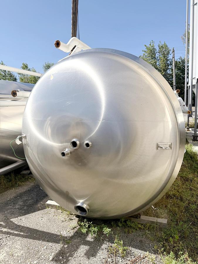 Used Used 2480 Gallon Jacketed Tank, 304 Stainless Steel
