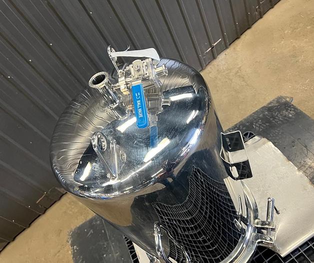 Used USED 3M ZETA PLUS SANITARY FILTER, CARTRIDGE TYPE, 2" INLET/OUTLET, 316L STAINLESS STEEL