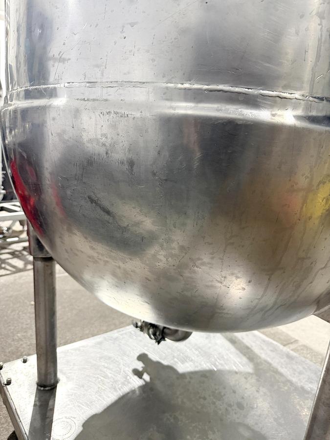 Used Used 125 Gallon Jacketed Tank (Kettle), Stainless Steel, With Mixer