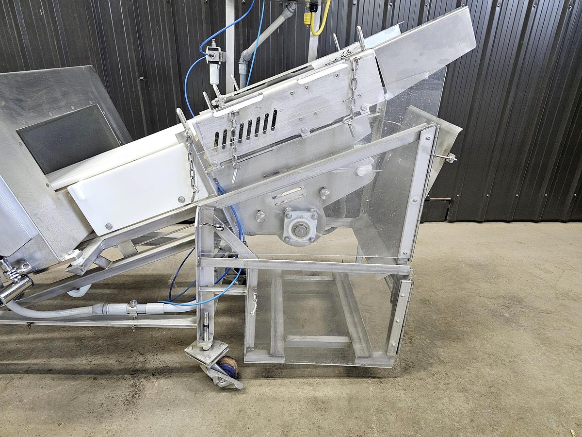 Used Used Fortress Stealth Metal Detector with Belt Conveyor & Pneumatic Rejector