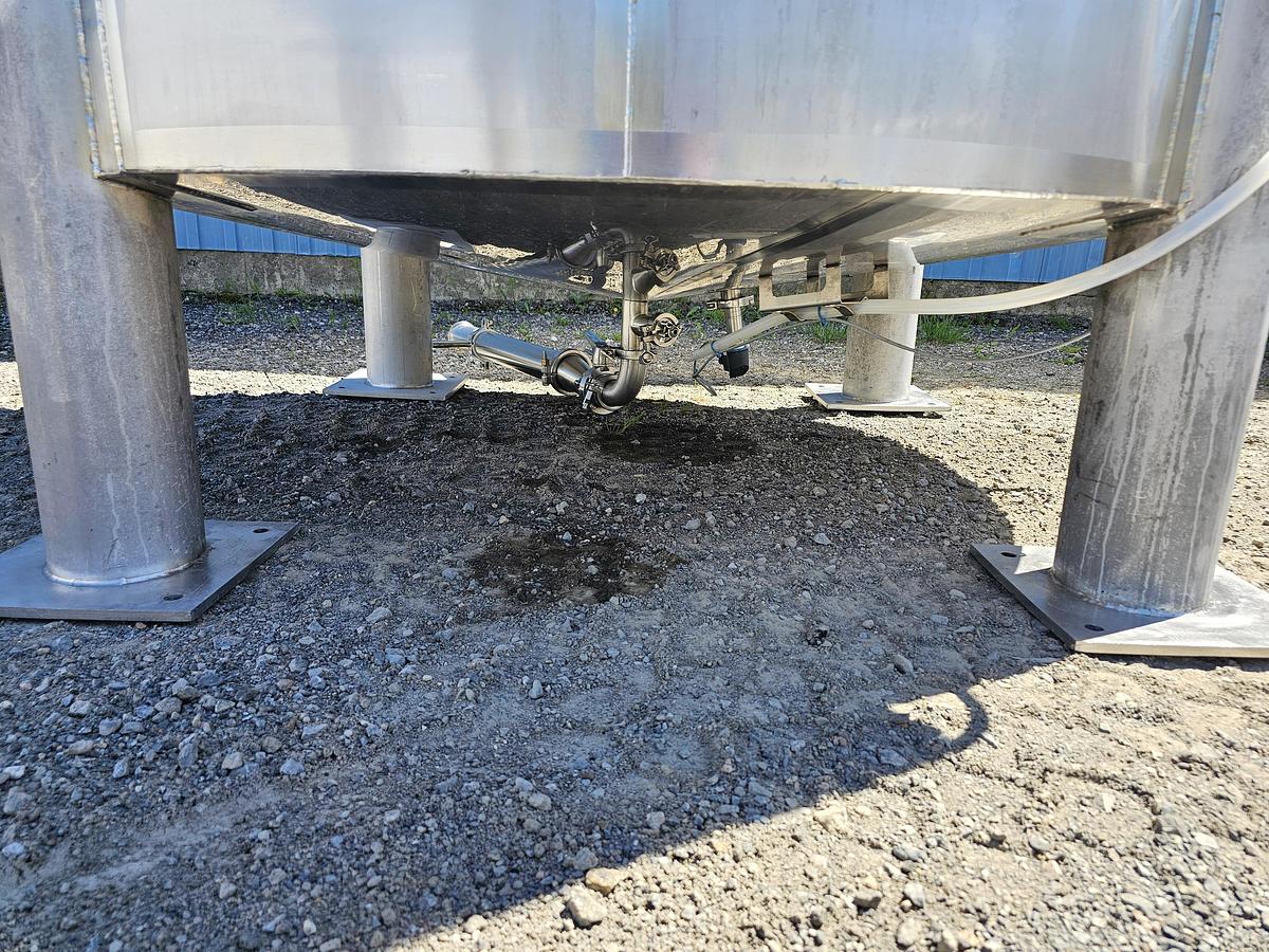 Used Used ADI Laval 1100 Gallon Tank, 304 Stainless Steel