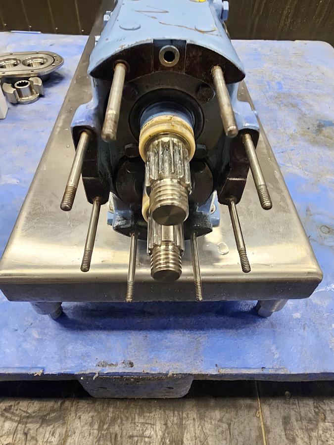 Used Aaron Posnik Connecticut - Lot 104 - Waukesha Pump