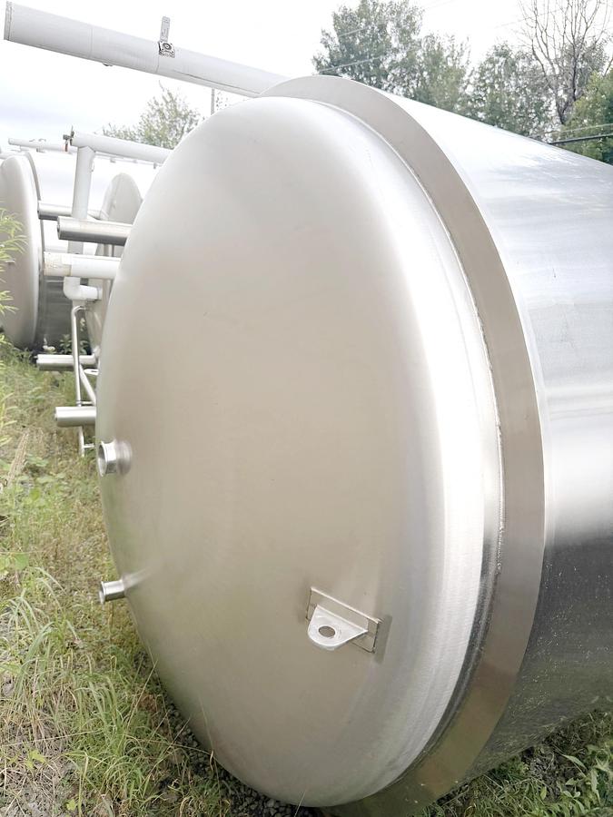 Used Used 2480 Gallon Jacketed Tank, 304 Stainless Steel