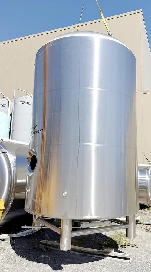 Used Used 5500 Gallon Jacketed Tank, 304 Stainless Steel