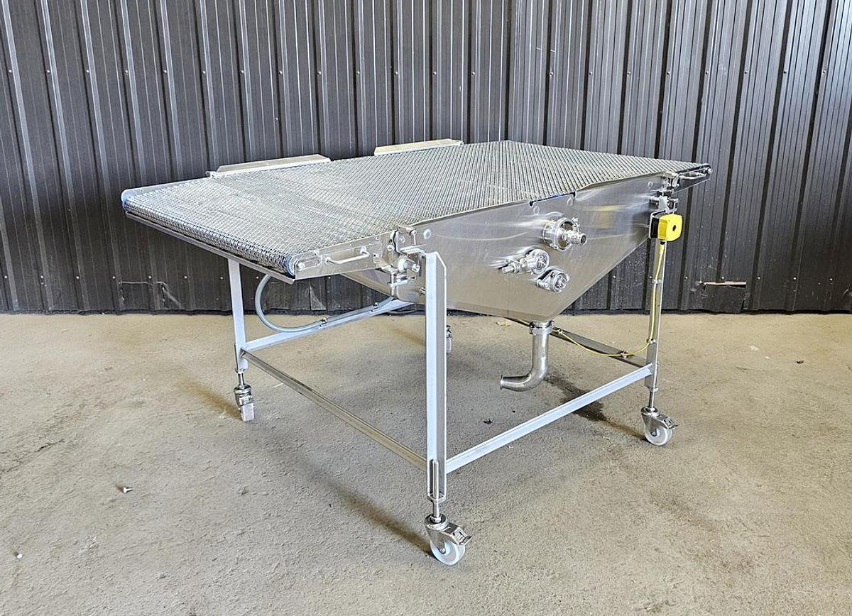 Used TCL Auction - Maple Leaf Foods - Ontario - Lot 137 - conveyor