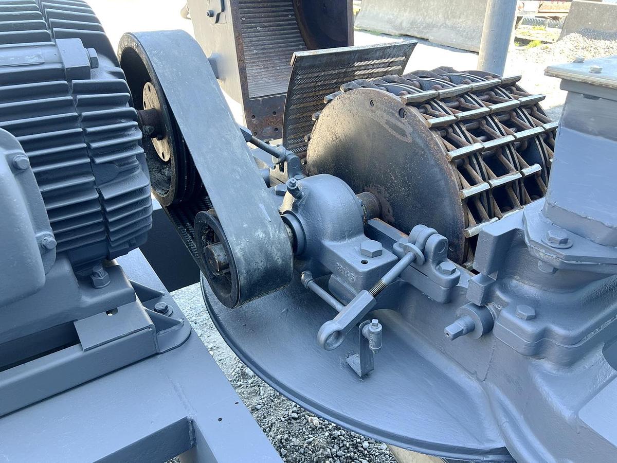 Used Used Mikro Pulverizer Hammermill, Swinging Hammers, 60 HP , With Screw Conveyor