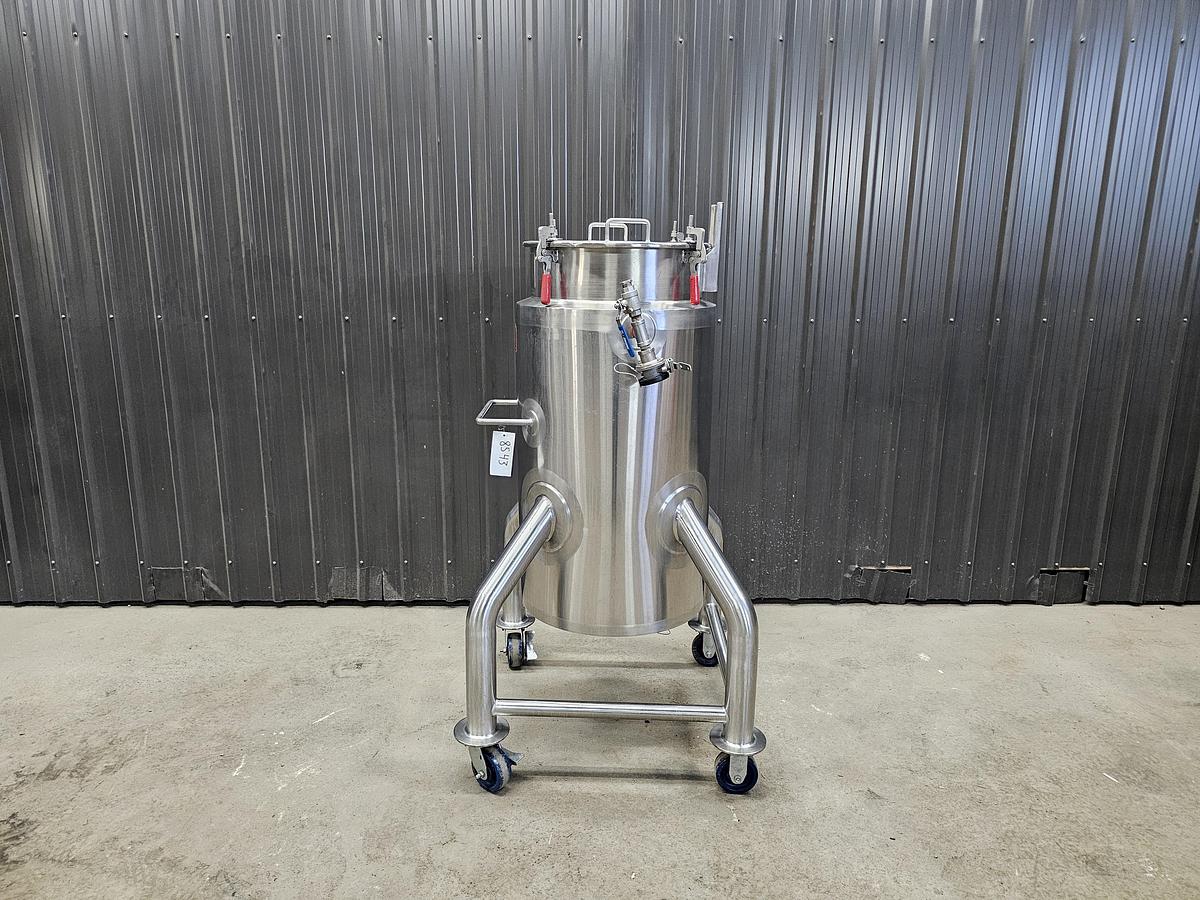 Used Used Lee Industries 55 Gallon Jacketed Tank, Stainless Steel