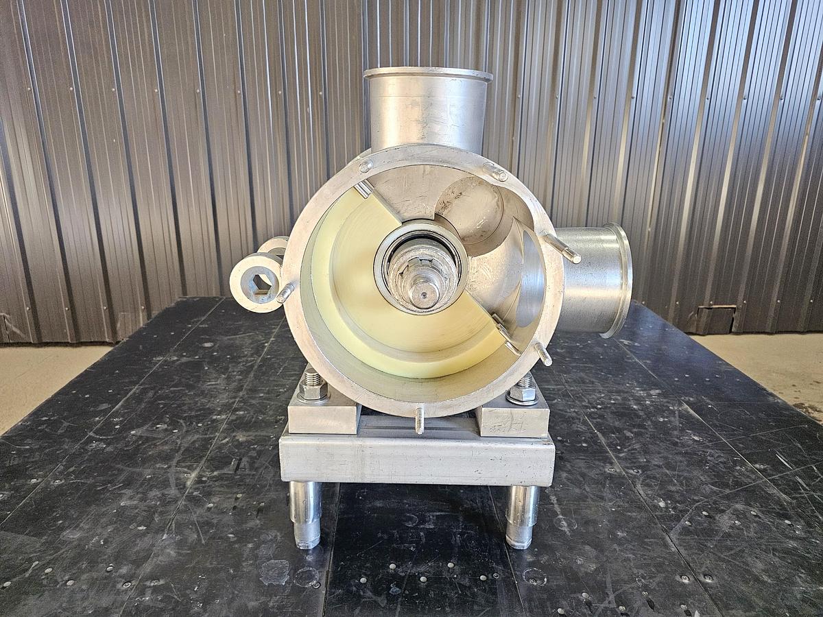 Used TCL Auction - Maple Leaf Foods - Ontario - Lot 45 - Pump