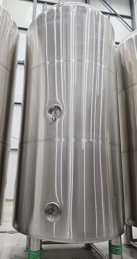 Used Used 4000 Gallon Jacketed Tank, 304 Stainless Steel, Electrically Heated