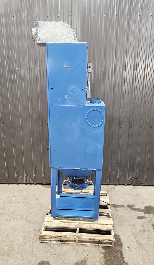 Used Aaron Elgin IL Auction - Lot 31 Donaldson Dust Collector 1 of 2