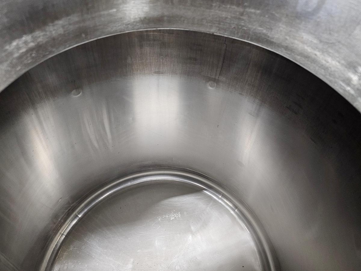 Used Used 335 Gallon Vessel