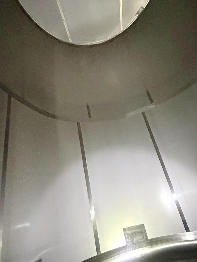 Used Used 13,208 Gallon Tank, 304 Stainless Steel