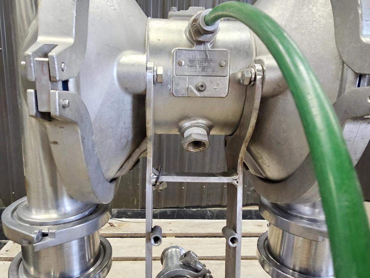 Used Used Graco Saniforce Diaphragm Pump, 3" X 3"