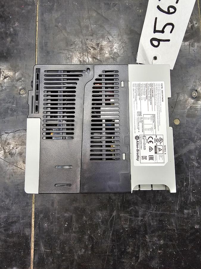 Used Used Allen-Bradley Variable Frequency Drive, 1 HP, 460-600V - Quantity Available : 18