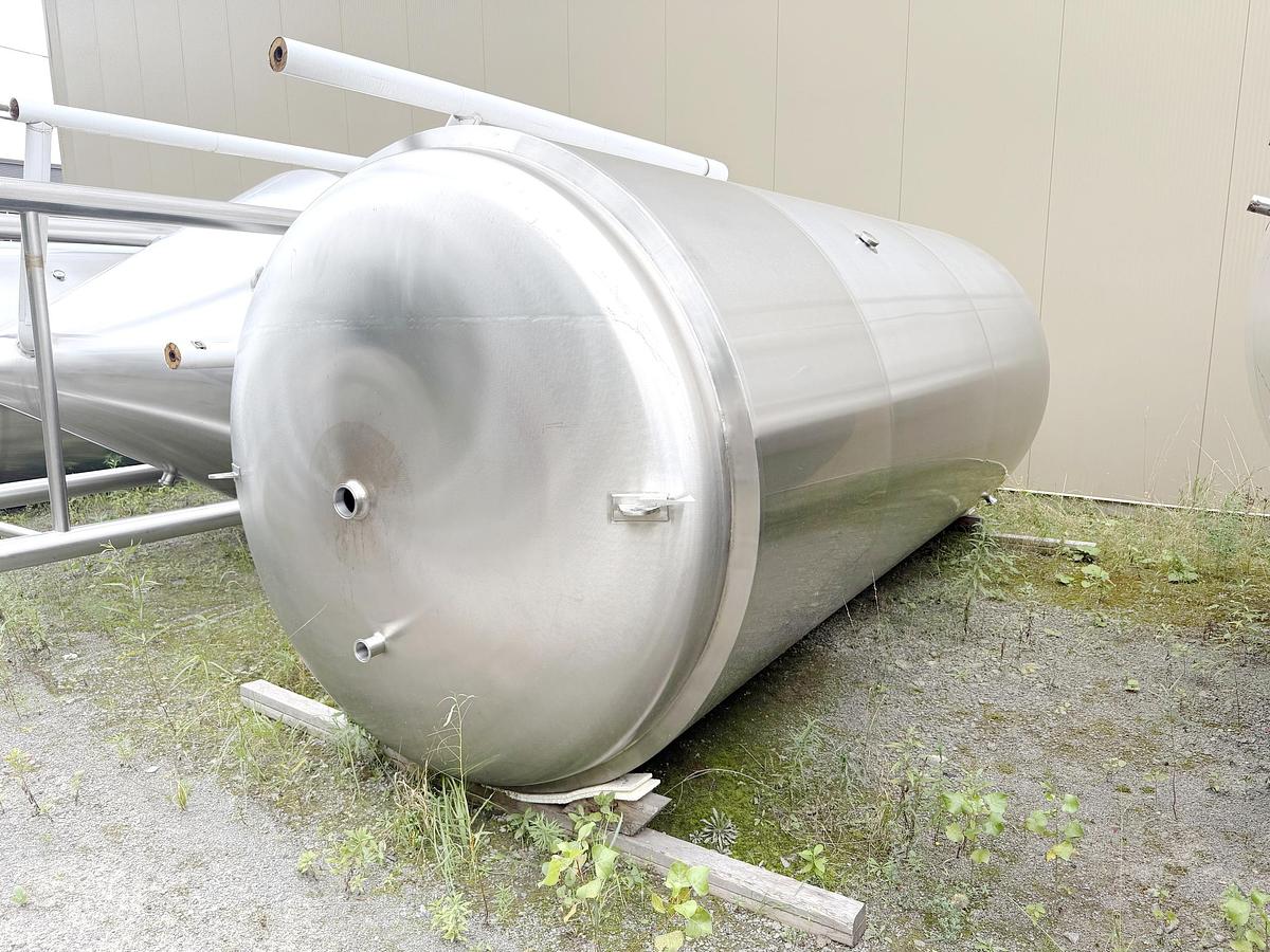 Used Used 2480 Gallon Jacketed Tank, 304 Stainless Steel