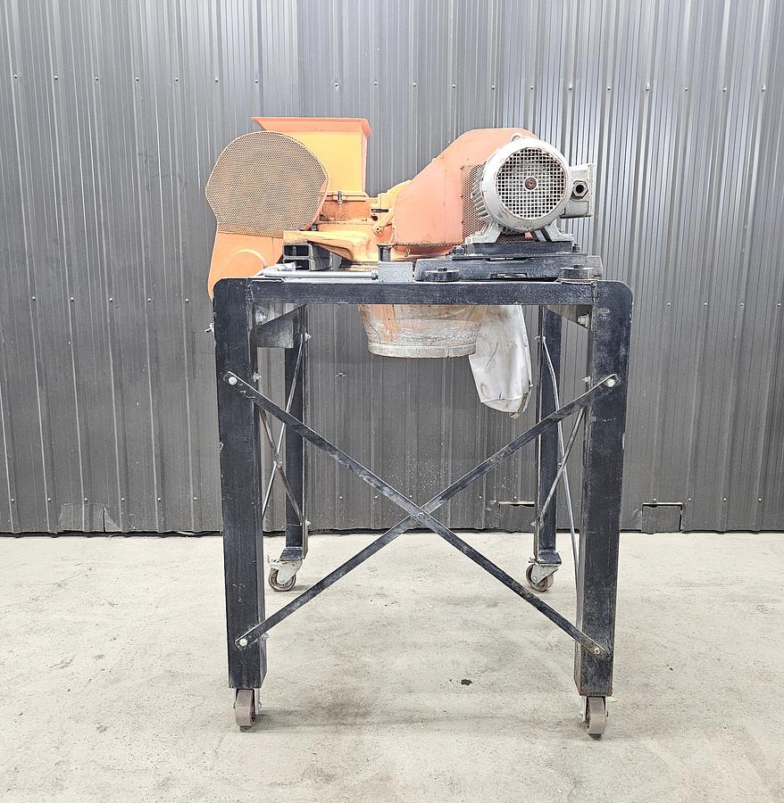 Used **Levy Recovery Group Michigan - lot 1080 - Pulverizer