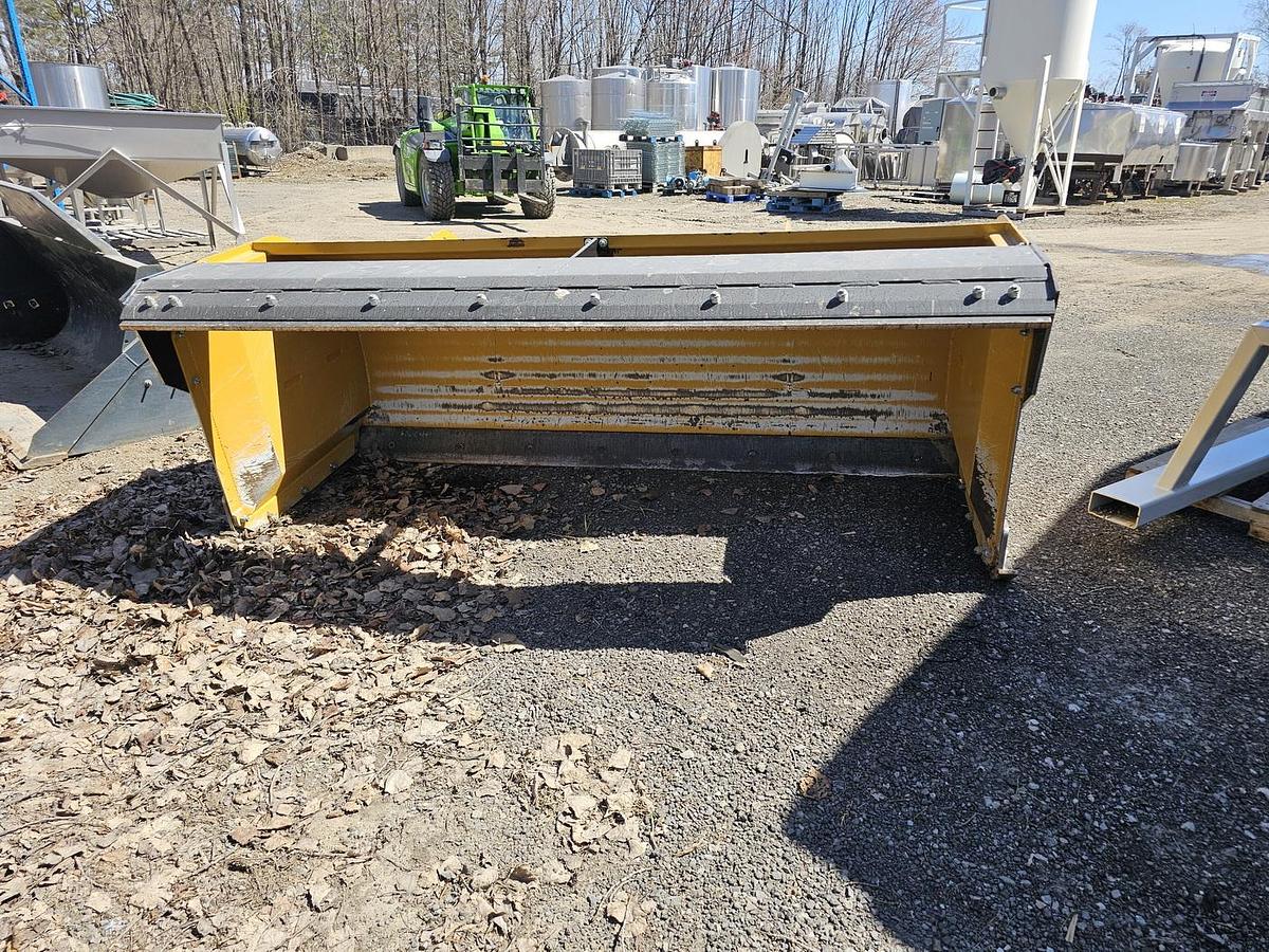 Used Used 2022 Merlo / Manulift TurboFarmer TF33.7 Telehandler – 3,300 kg / 7,300 lb Capacity – 1,936 Hours