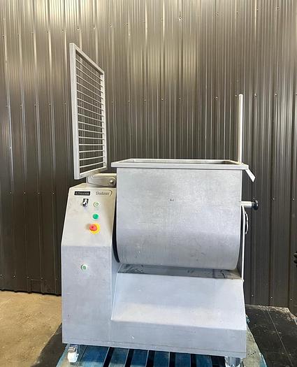 Used USED DADAUX STAINLESS STEEL TILTING PADDLE BLENDER, 7 CUBIC FEET