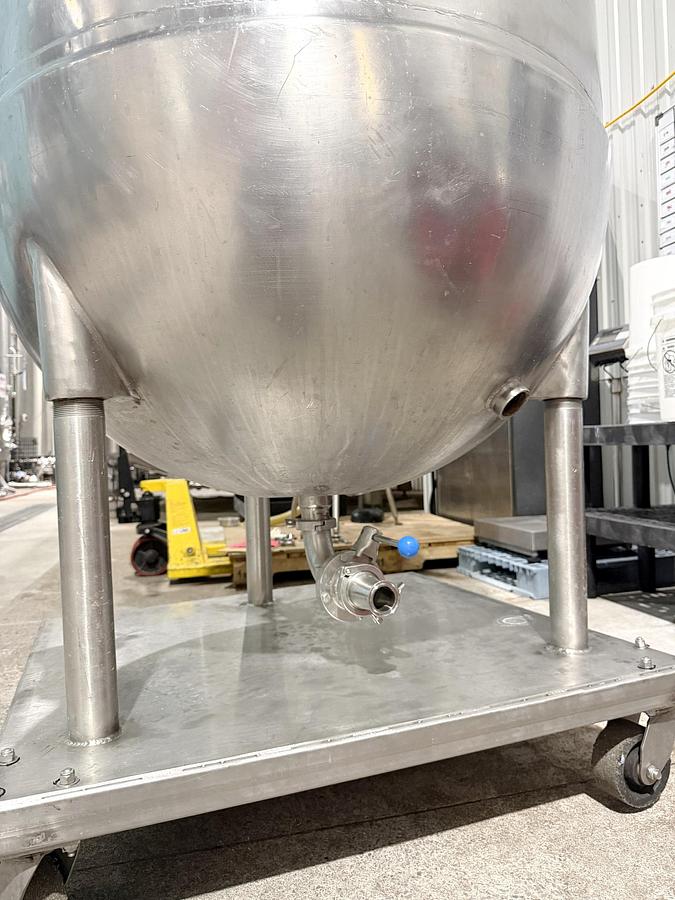 Used Used 125 Gallon Jacketed Tank (Kettle), Stainless Steel, With Mixer