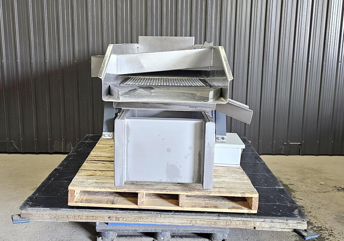 Used TCL Auction - Maple Leaf Foods - Ontario - Lot 61 - conveyor