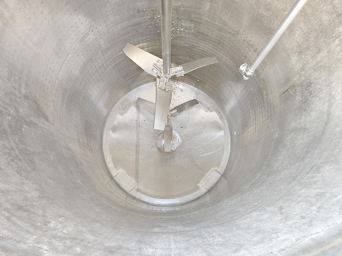 Used West Auction California - Lot A-1002 2500 gallon jacketed mix tank