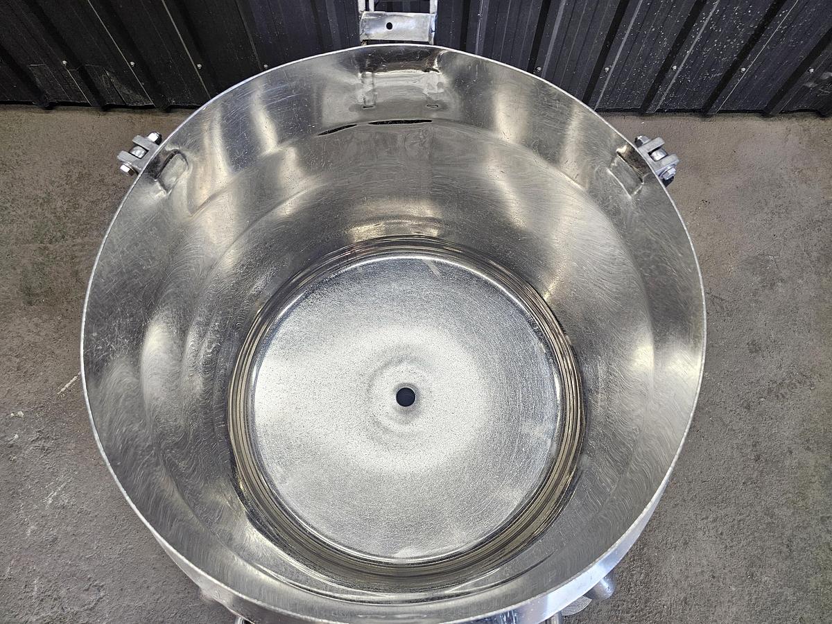 Used Heritage Global Auctions (Hagerstown MD) Lot 636 - Tank