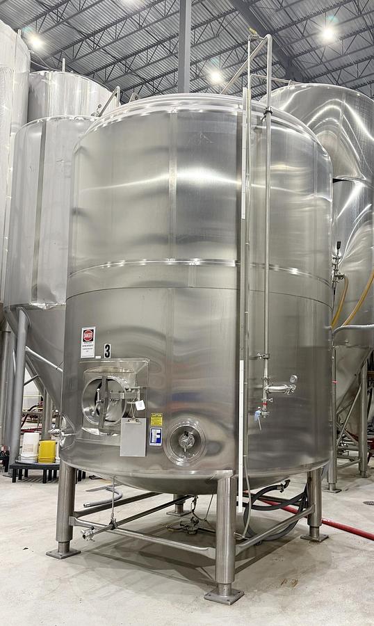 Used Used 5500 Gallon Feldmeier Jacketed Tank (Reactor), 304 Stainless Steel