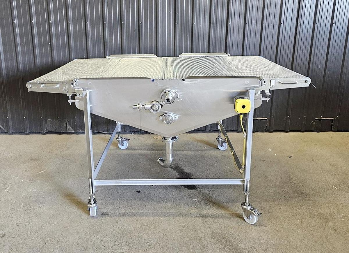 Used TCL Auction - Maple Leaf Foods - Ontario - Lot 137 - conveyor