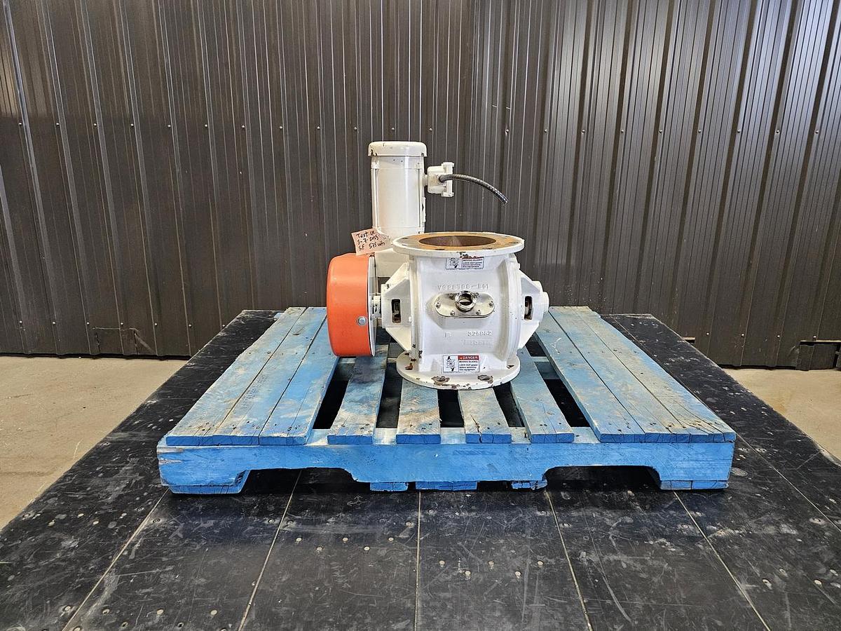 Used Used Schenck Process Rotary Air Lock Valve, 8" X 8"