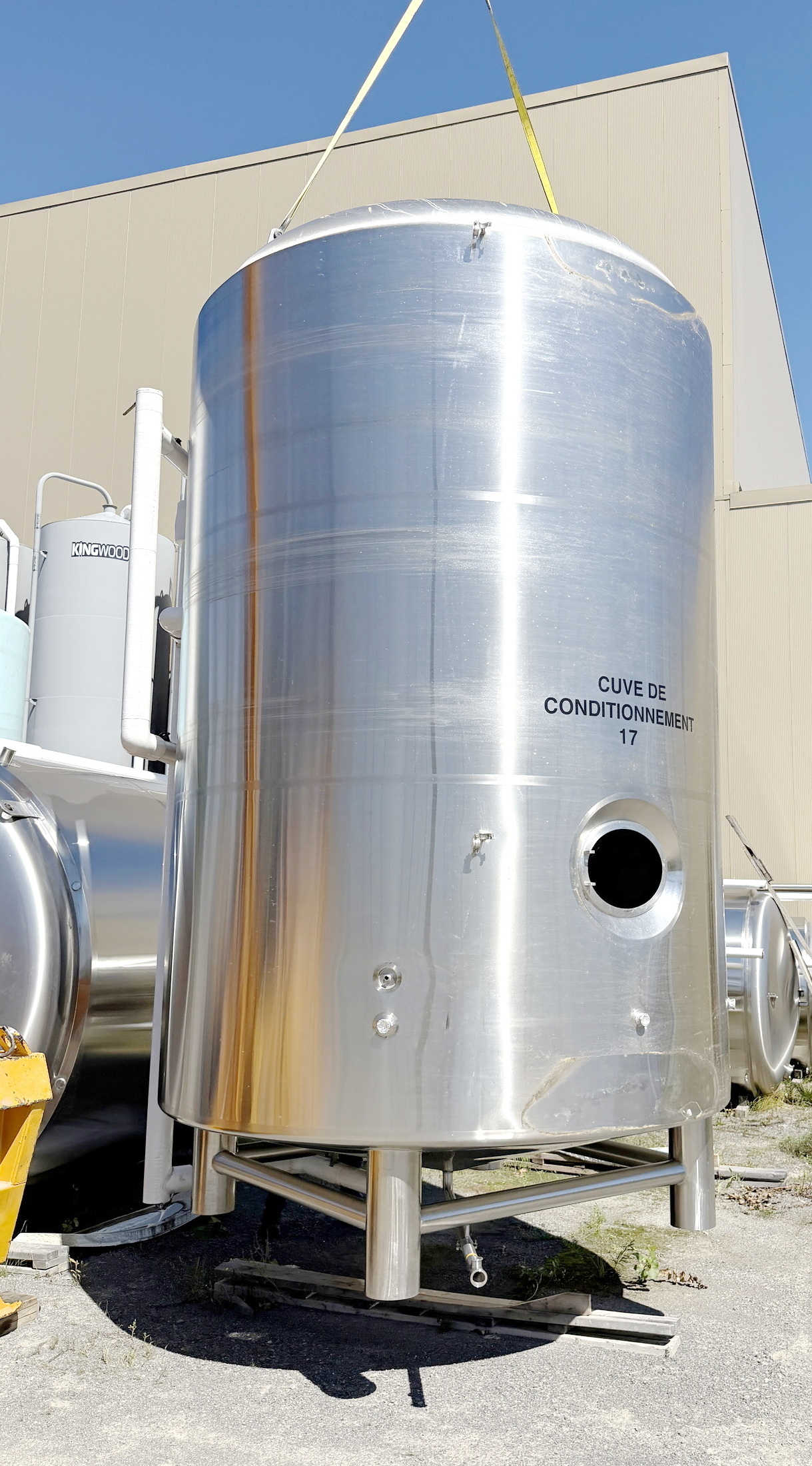Used Used 5500 Gallon Jacketed Tank, 304 Stainless Steel