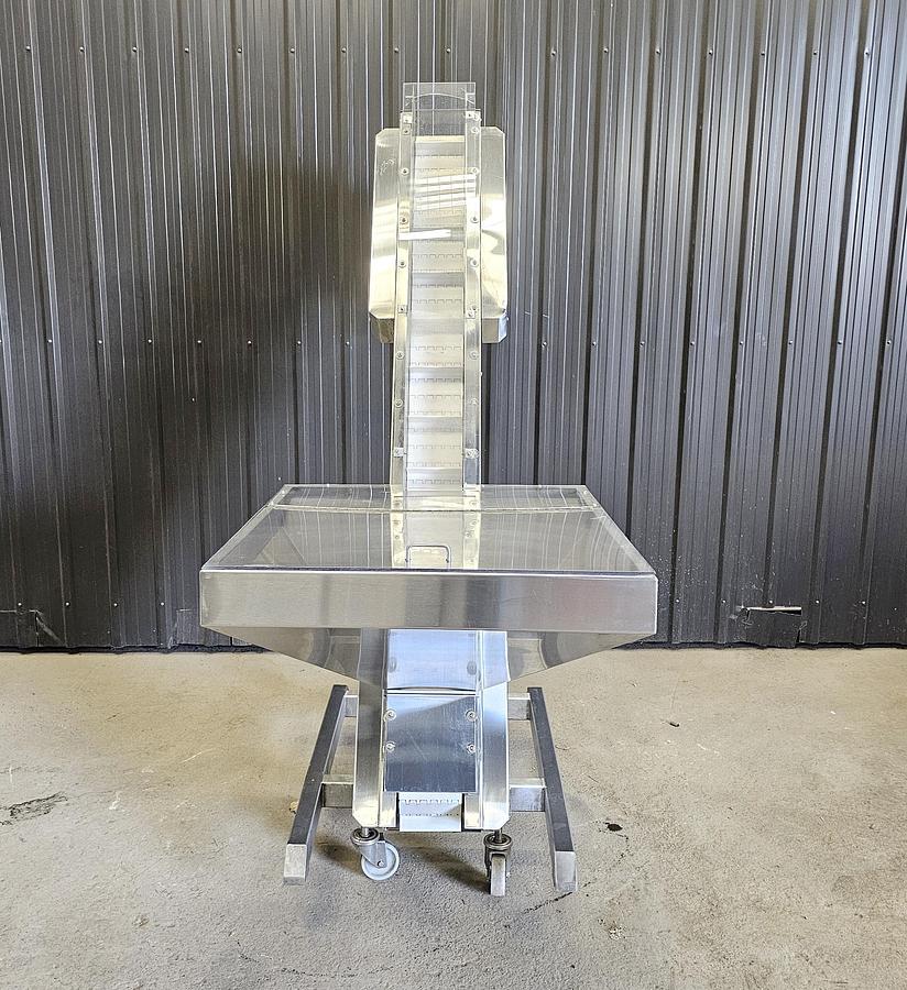 Used Heritage Global Auctions (Hagerstown MD) Lot 709 - Conveyor