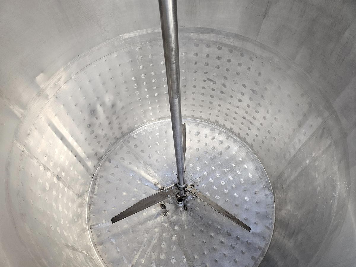 Used Used 1700 Gallon Jacketed Tank, 304 Stainless Steel, With Mixer