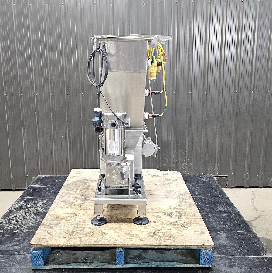 Used Metcalfe Auctions Mississauga - Lot 141 Vibra screw feeder