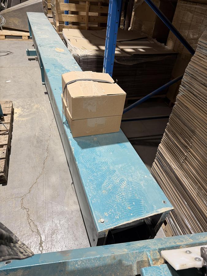 Used Used AFS Ribbon/Paddle Blender, 100 Cubic Feet, With Infeed & Outfeed Drag Conveyors