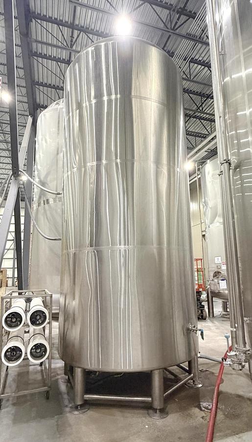 Used Used 4650 Gallon Jacketed Tank, 304 Stainless Steel