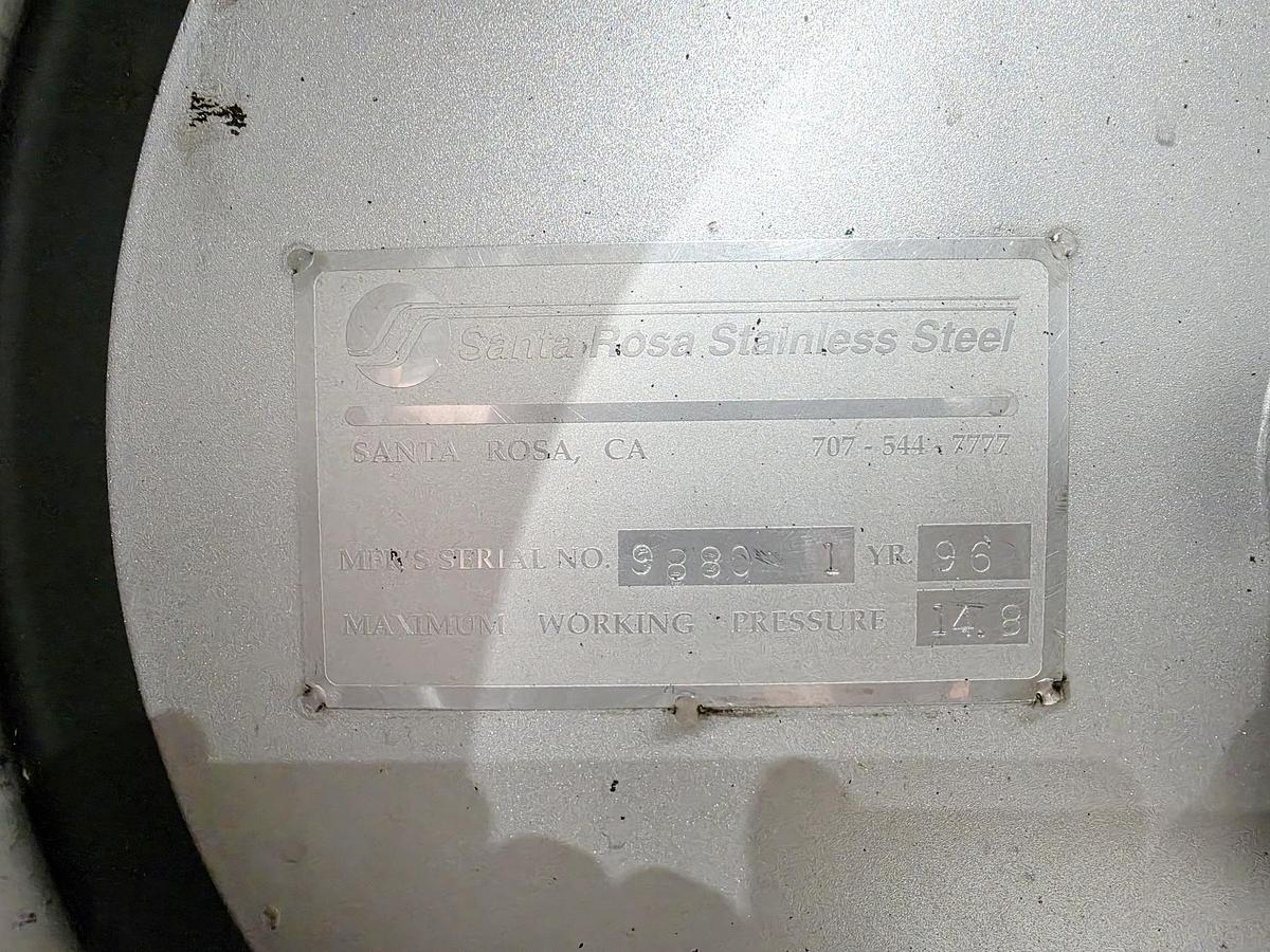 Used Used 4500 Gallon Jacketed Tank, 304 Stainless Steel