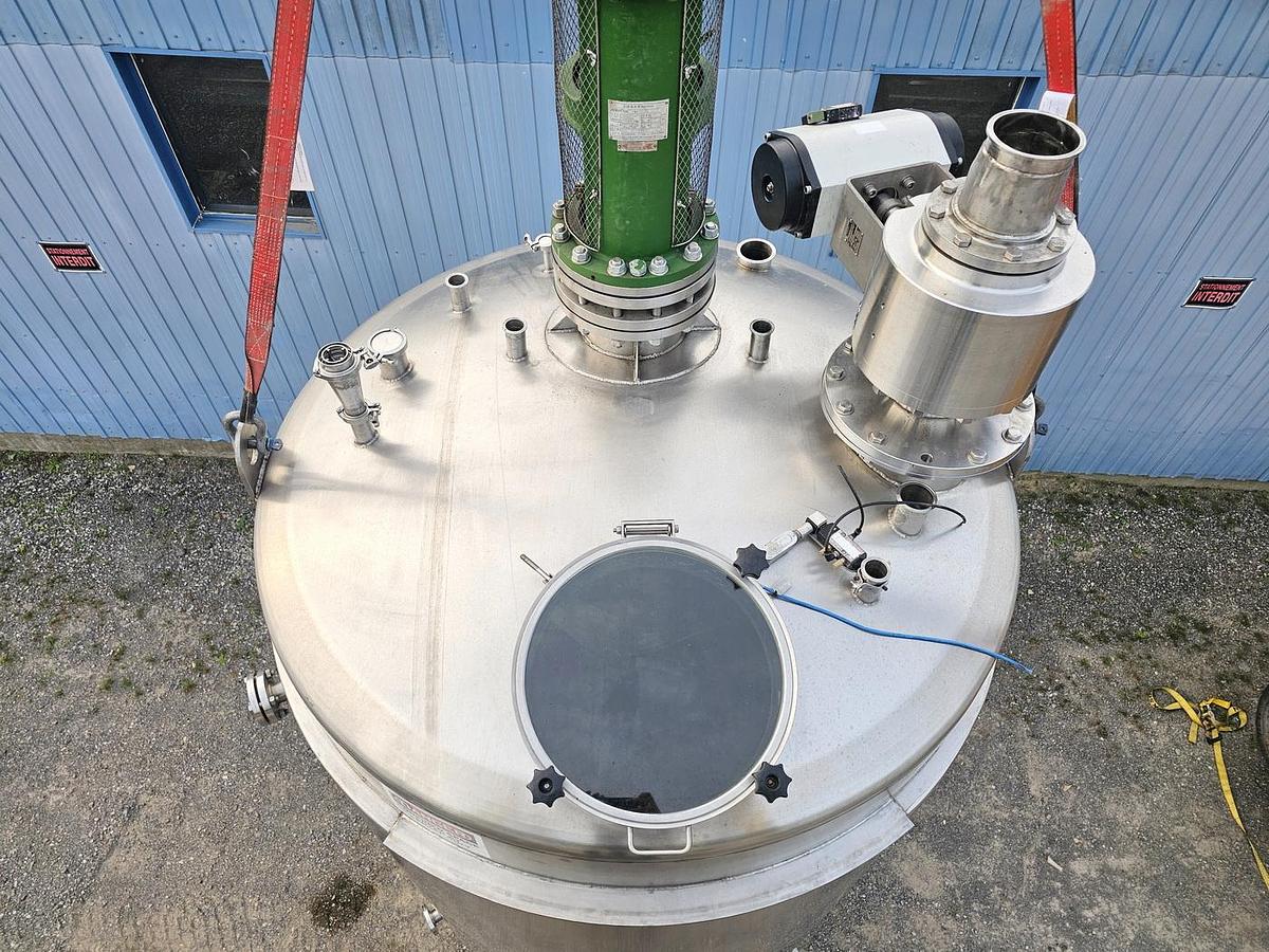 Used Used 2500 Gallon Jacketed Tank, 316 Stainless Steel, With Mixer