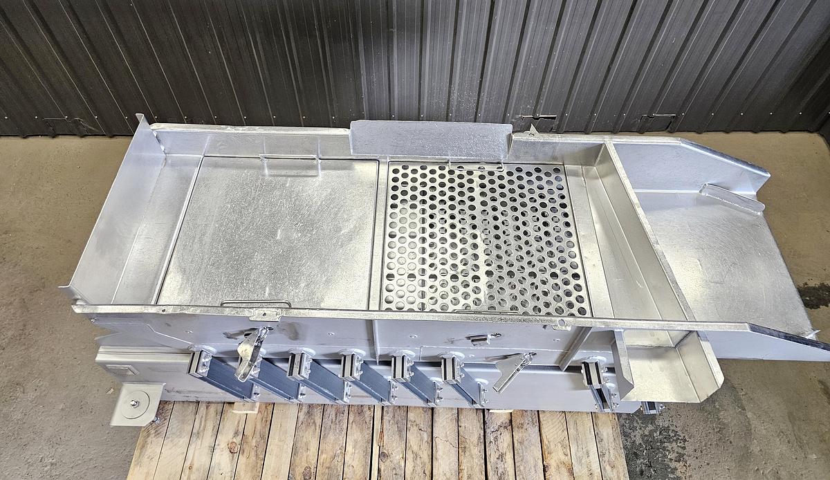 Used TCL Auction - Maple Leaf Foods - Ontario - Lot 61 - conveyor