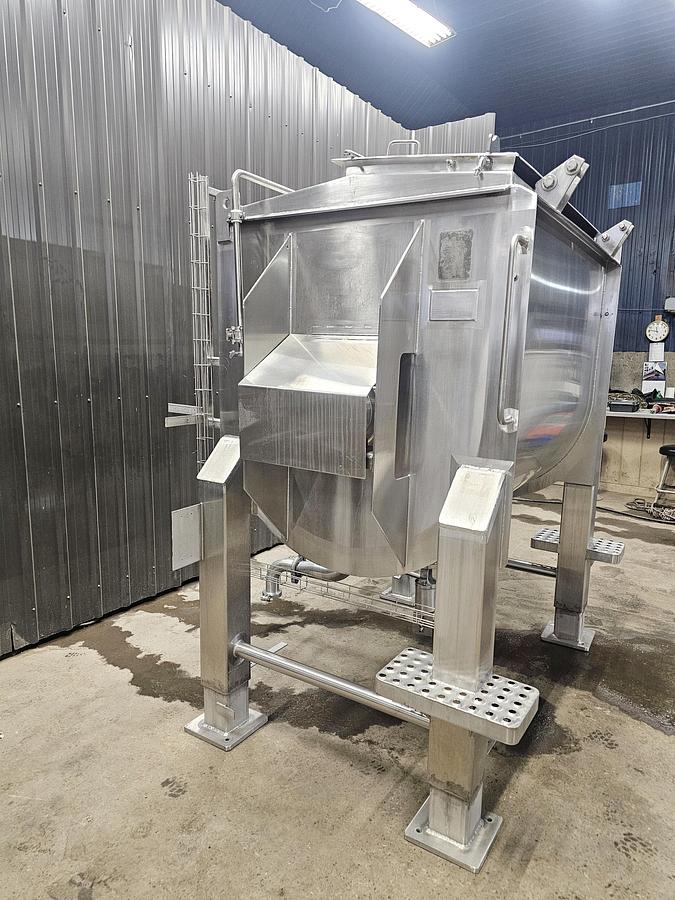 Used ANTO SEE NOTES - Harry Davis NY - Lot 217 - 400 Gal Feldmeier Ribbon Mix Tank