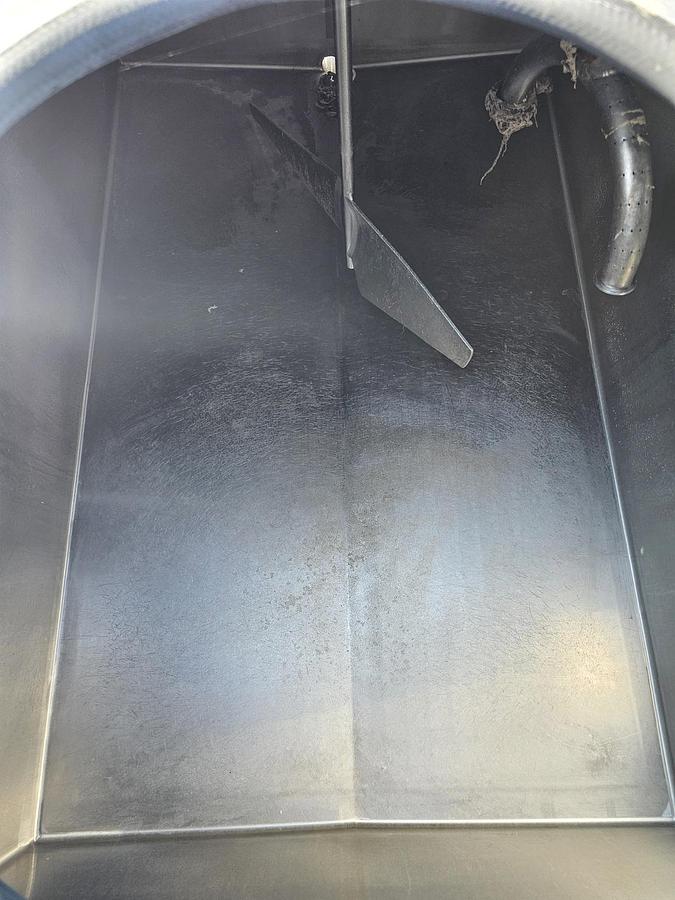 Used Used 2000 Gallon Jacketed Tank, 3 Compartments With Mixers, Flavor Tank