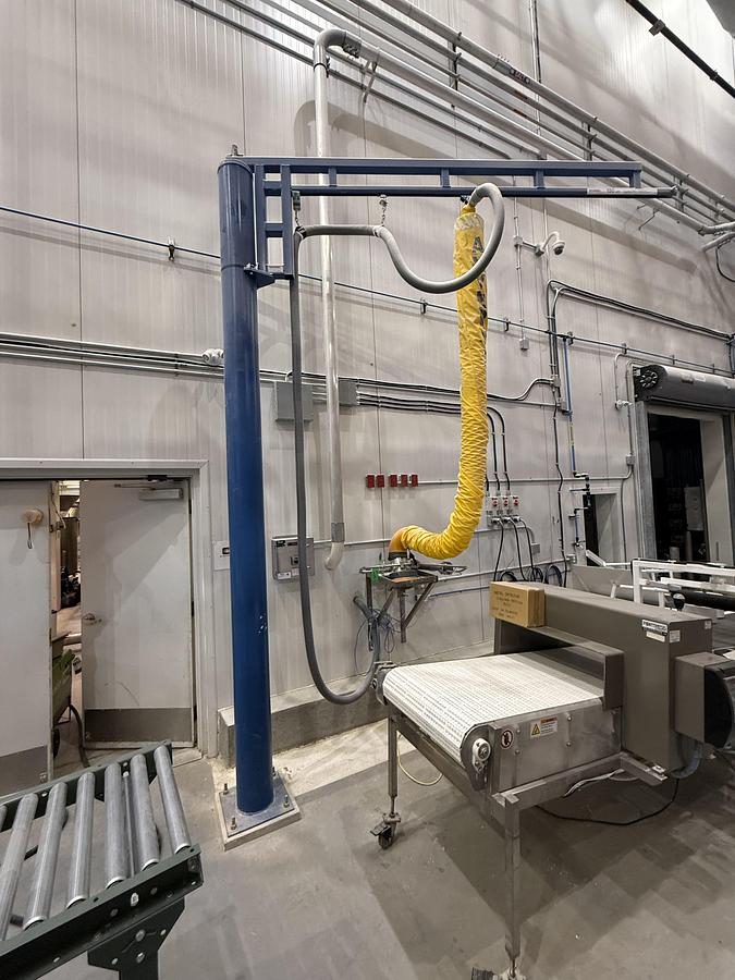 Used Used Acculift Free Standing Jib Crane with Vacuum Tube Lift System for 70 Lbs. Paper Type Bags