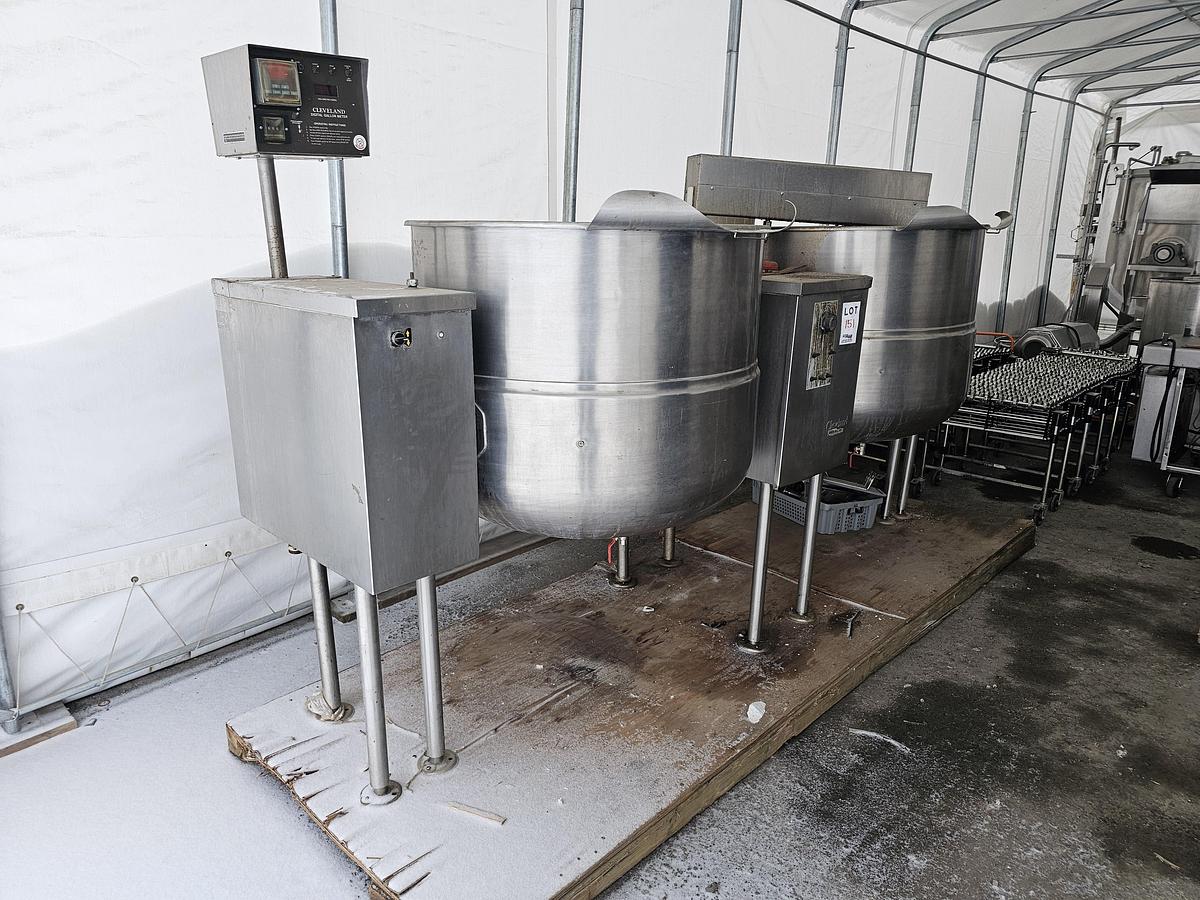 Used Pair of Vulcan kettles 