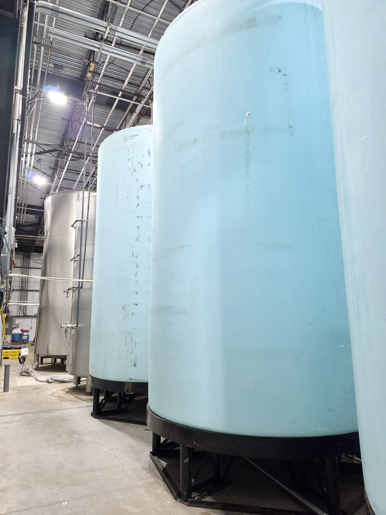 Used Used 6000 Gallon Tank, Reinforced Polypropylene