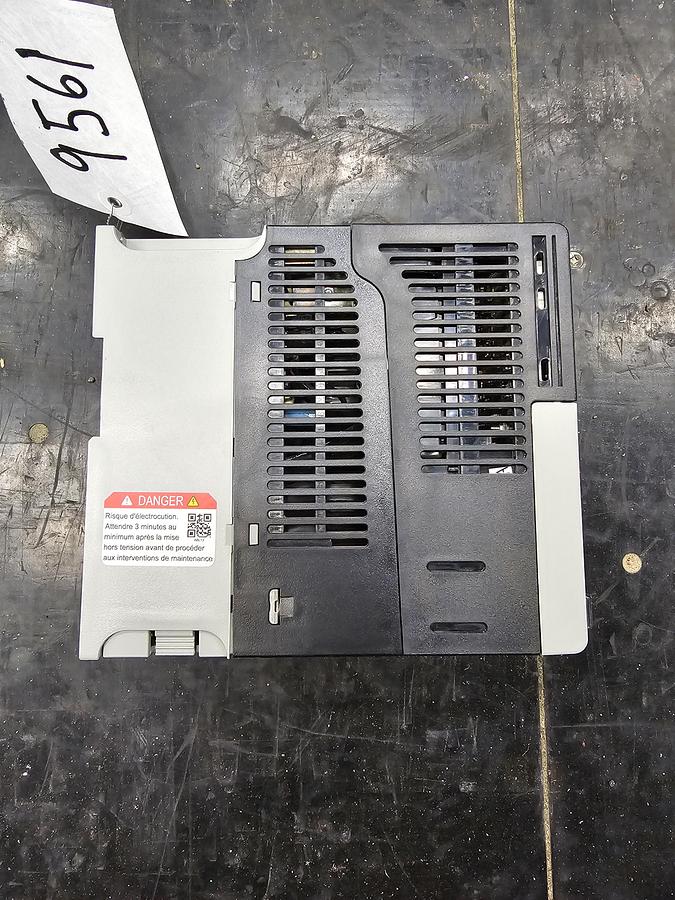 Used Used Allen-Bradley Variable Frequency Drive, Model 25B-E1P7N104, 1 HP, 460-600V