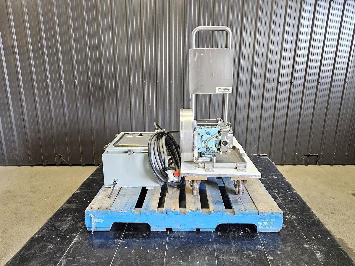 Used Used Waukesha Rotary Lobe Pump, Model 18, 1.5 HP