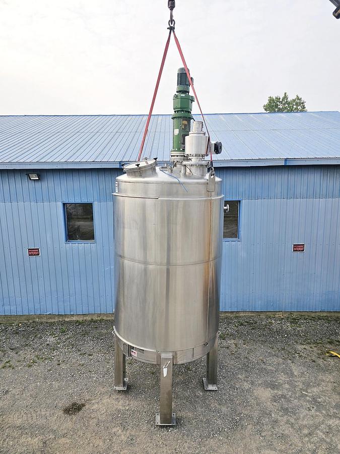 Used Used 2500 Gallon Jacketed Tank, 316 Stainless Steel, With Mixer