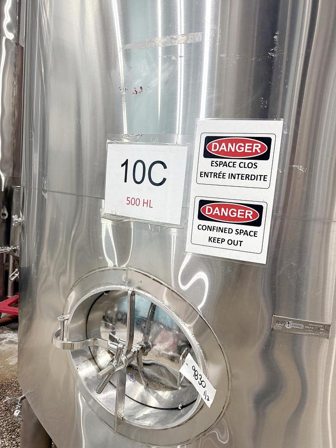 Used Used 13,208 Gallon Tank, 304 Stainless Steel, With Heat Exchanger & Pump