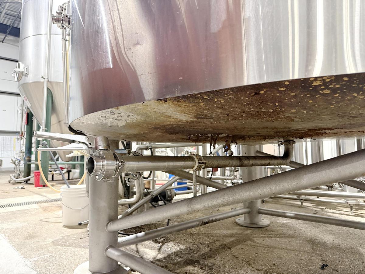Used Used 3600 Gallon Jacketed Tank (Reactor), 304 Stainless Steel