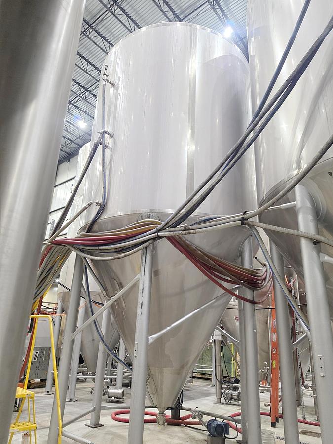 Used Used 10,000 Gallon Feldmeier Jacketed Tank (Reactor), 304 Stainless Steel