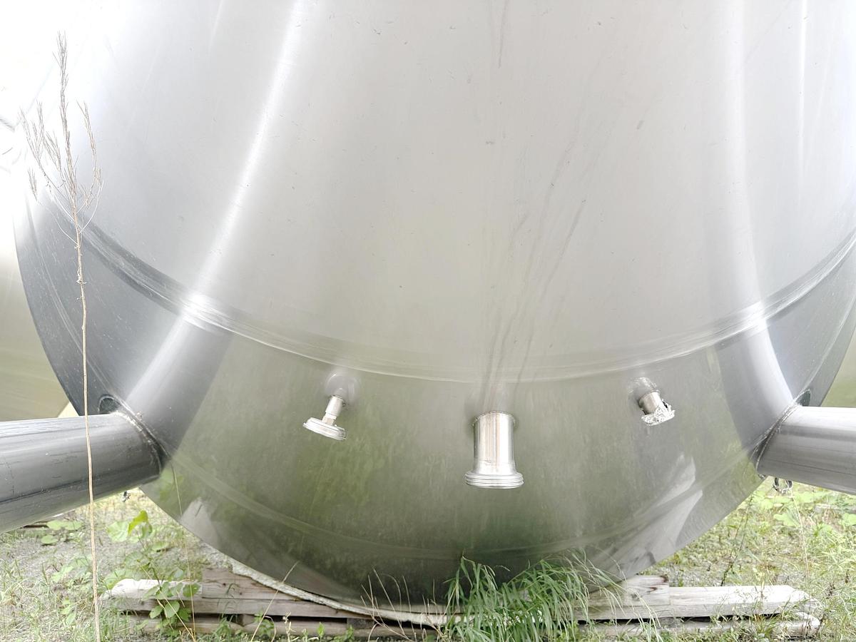 Used Used 5000 Gallon Jacketed Tank, 304 Stainless Steel